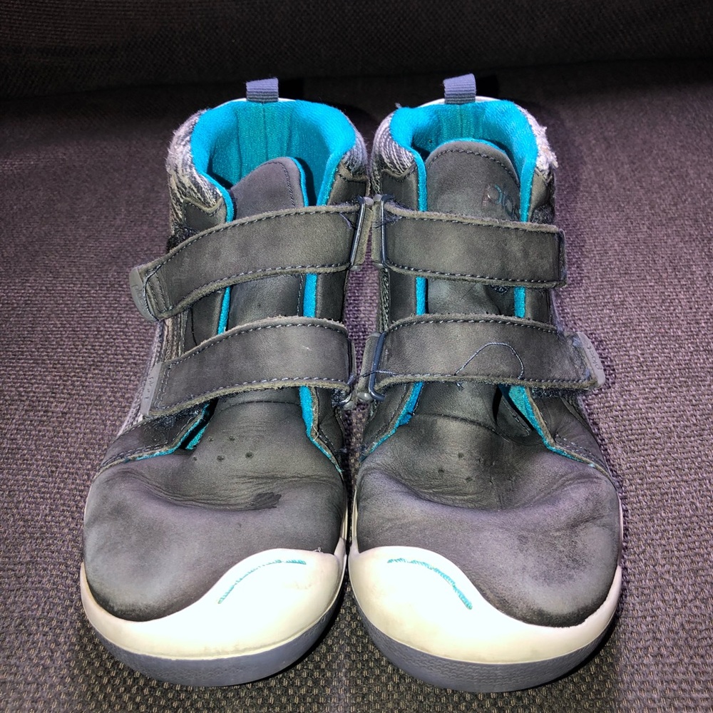 Boys Plae Shoes, blue high tops, size 1